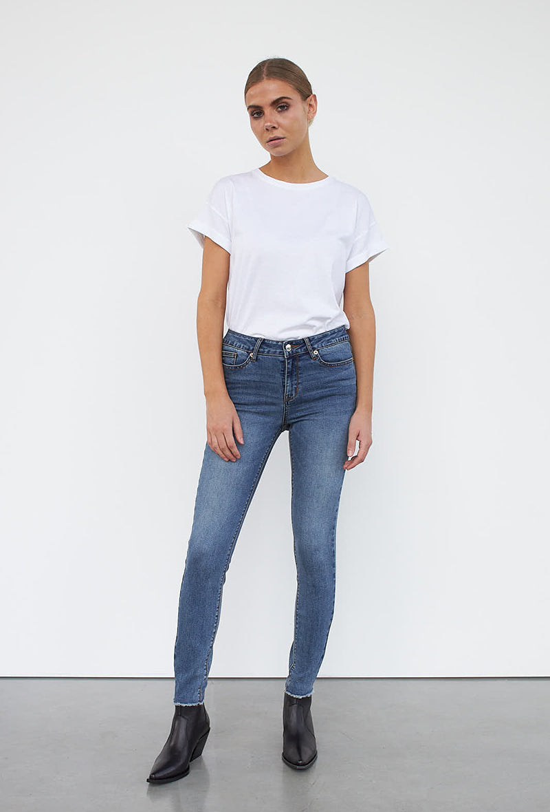 Jeans NELLY-blue washed denim